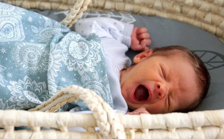 Jak zrobić przytulankę dla niemowlaka, która zapewni mu bezpieczeństwo i komfort