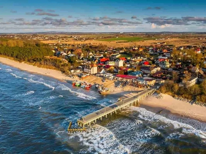 Gdzie nad morze w maju z dzieckiem? Odkryj idealne miejsca na rodzinny wypoczynek